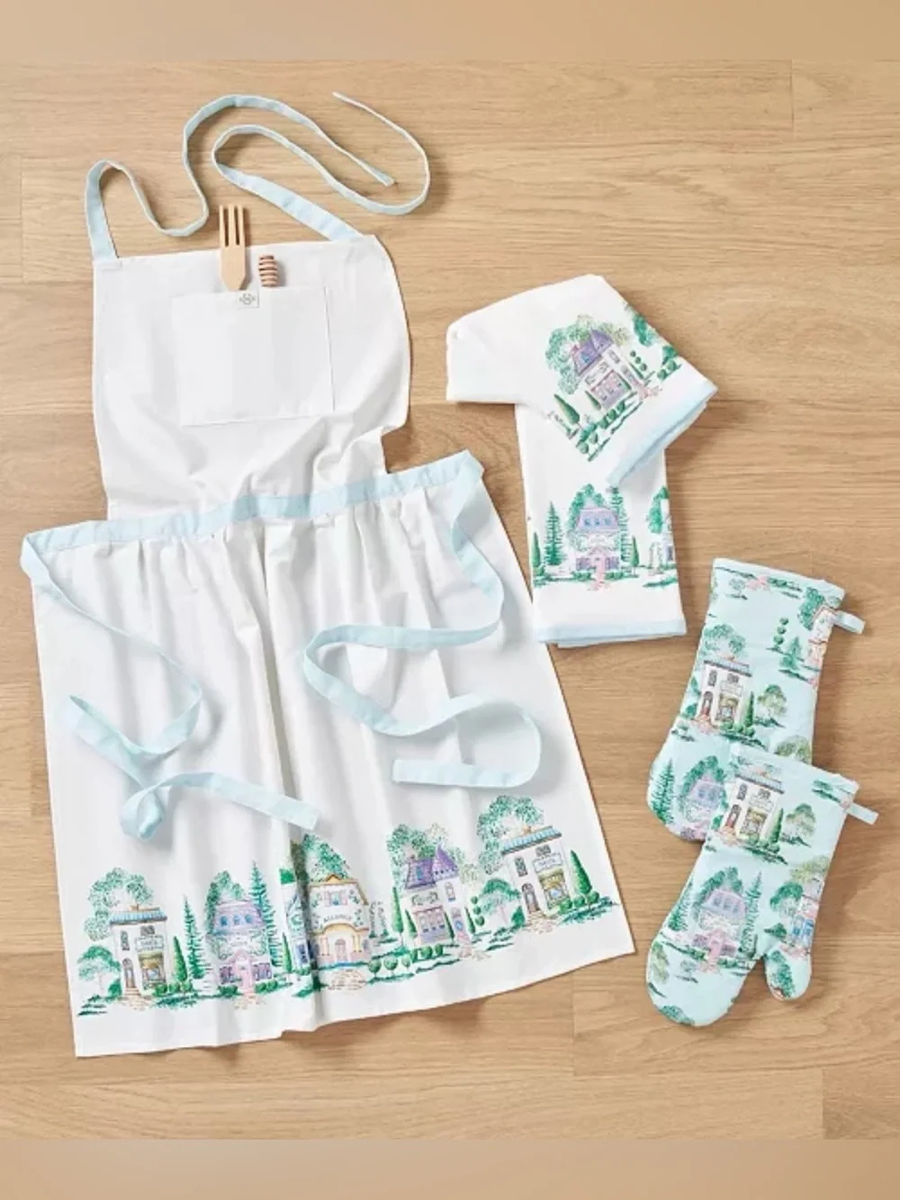 Lenox Spice Village 5-Piece Kitchen Gift Set | Apron, Oven Mitts, Kitchen Towels